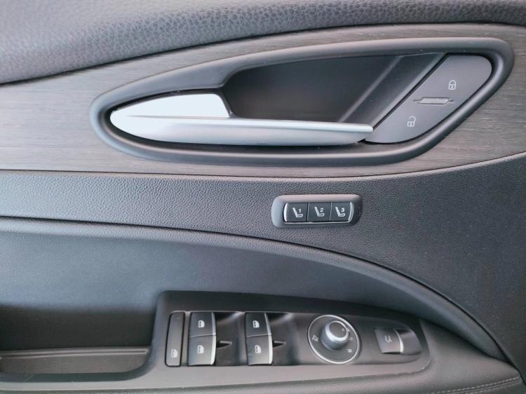 14 - Alfa romeo Stelvio Stelvio 2.2 t Ti rwd 160cv auto