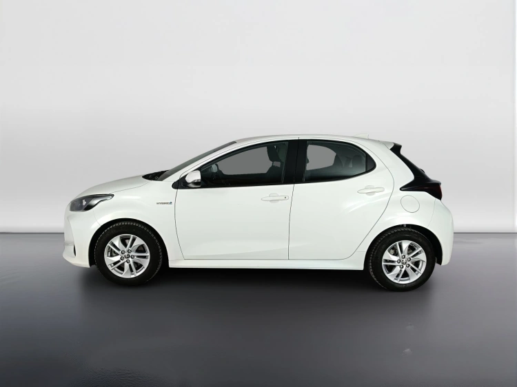 6 - Toyota Yaris Yaris 1.5h Active
