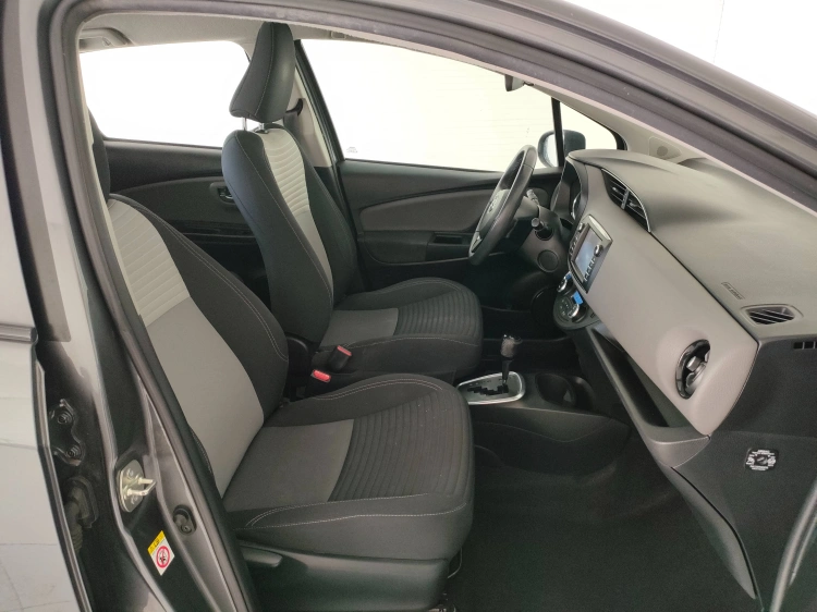 9 - Toyota Yaris Yaris 5p 1.5h Active my18