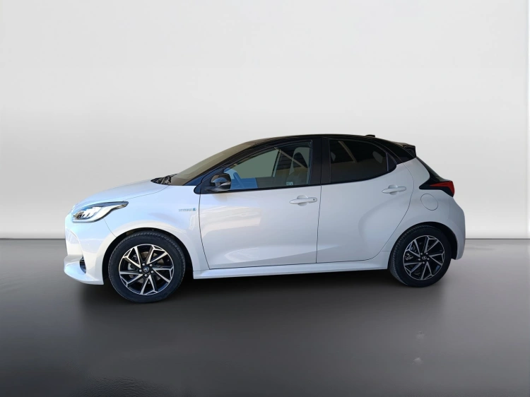 6 - Toyota Yaris Yaris 1.5h Style