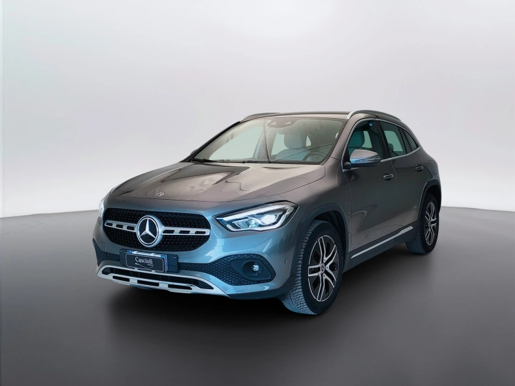 1 - Mercedes-Benz GLA 220 d Sport Plus 4matic auto