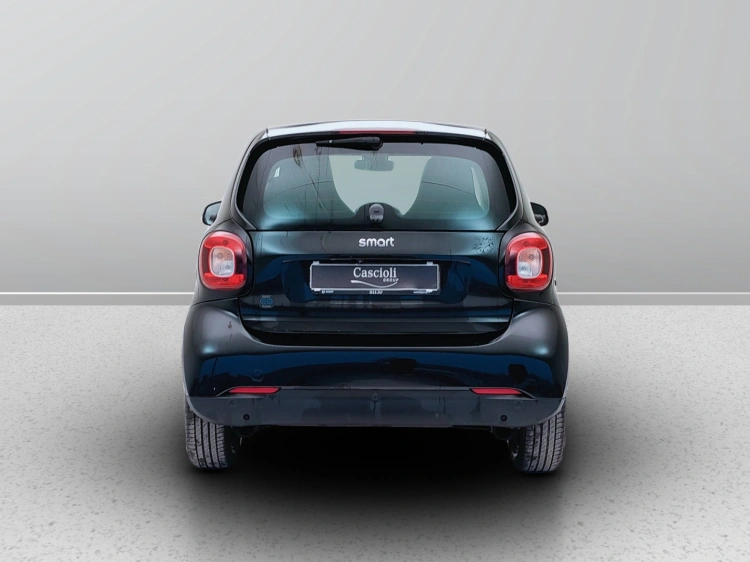 4 - smart fortwo Fortwo eq Passion 4,6kW