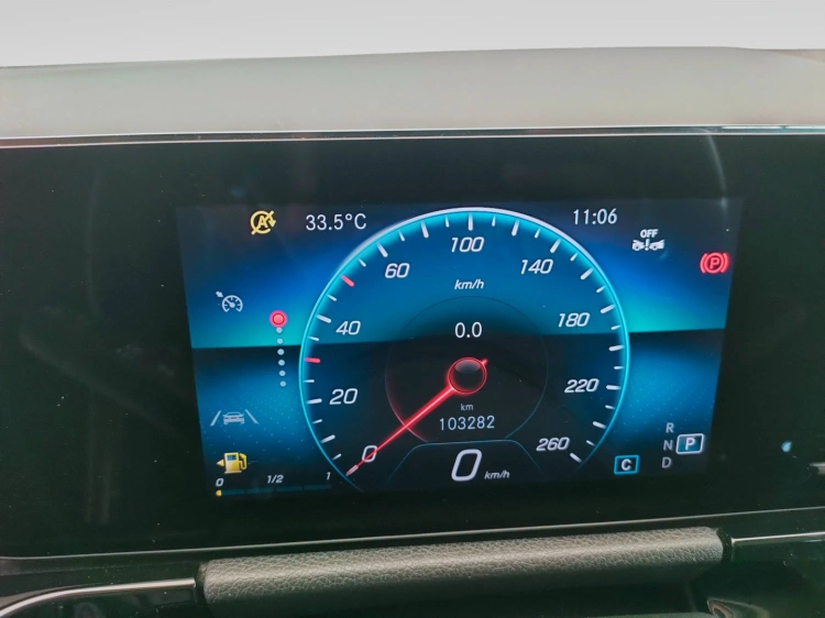 18 - Mercedes-Benz Classe B 180 d Sport auto