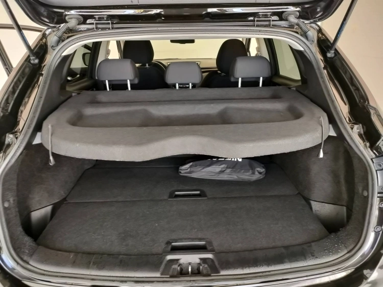 5 - Nissan qashqai Qashqai 1.7 dci N-Connecta 4wd 150cv