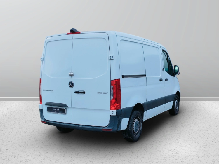 6 - Mercedes Vans Sprinter 315 2.0 cdi F 32/33 fwd H1 9G-tronic