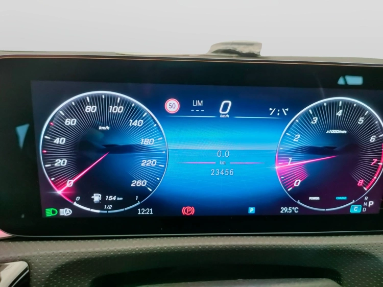 18 - Mercedes-Benz Classe A 180 AMG Line Advanced Plus auto
