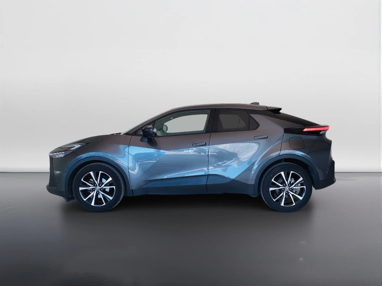8 - Toyota C-HR C-HR 1.8 hv Trend fwd e-cvt