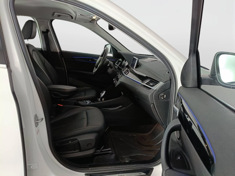 11 - BMW X1 X1 sdrive18d xLine Plus auto