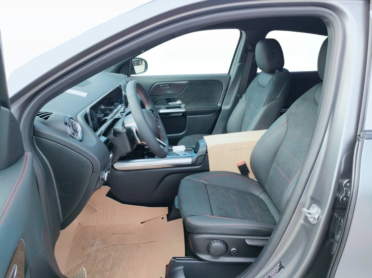 10 - Mercedes-Benz GLA 200 d automatic