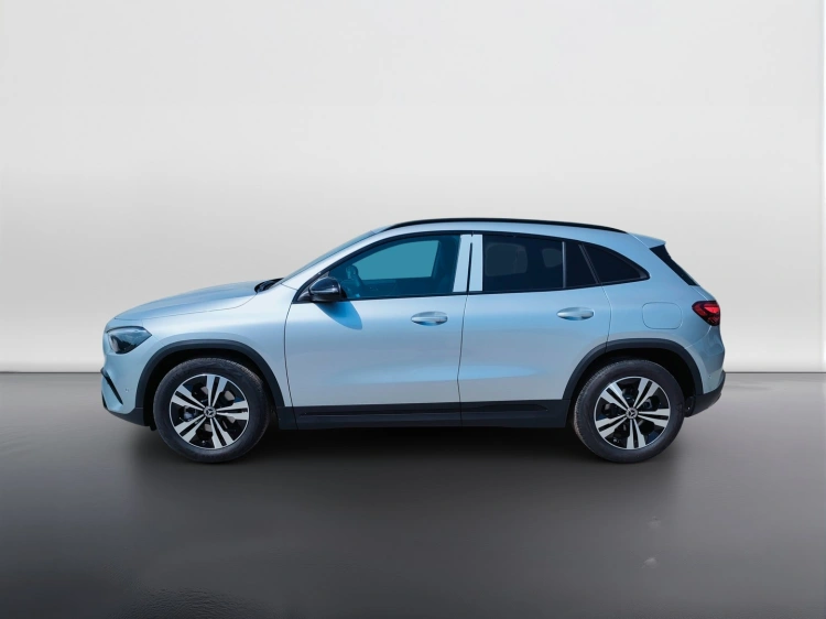 3 - Mercedes-Benz GLA 200 d automatic
