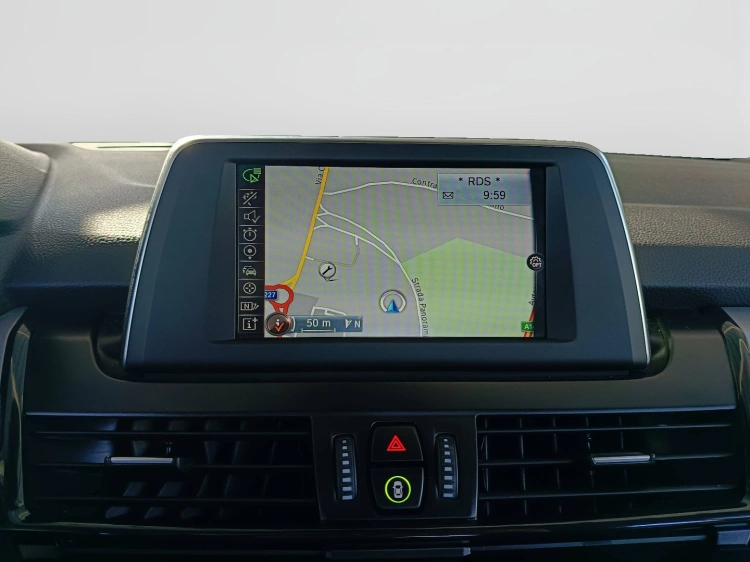 13 - BMW Serie 2 218d Active Tourer auto