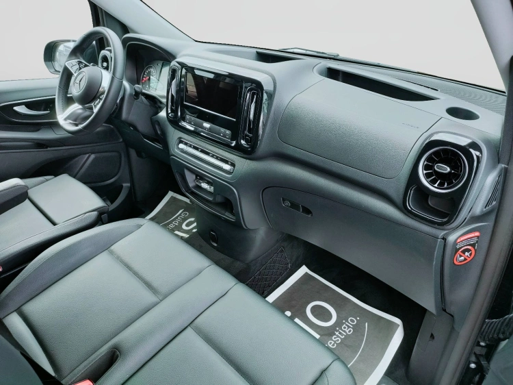 19 - Mercedes Vans Vito III 119 2024 Vito tourer 119 cdi extralong Select 9G-tronic