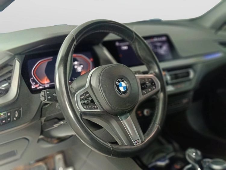 17 - BMW Serie 1 118d Msport auto