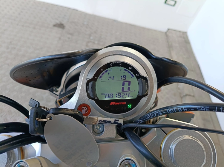 8 - Fantic E3261 CABALLERO 500 SCRAMBLER DELUXE
