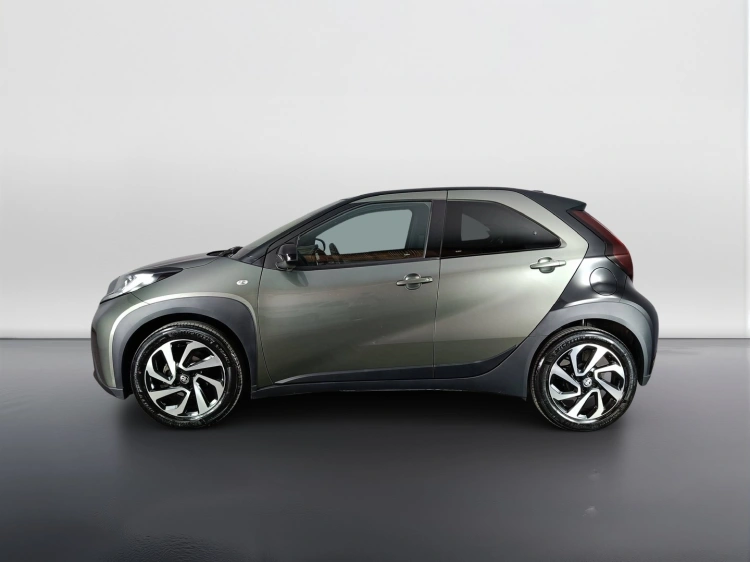 6 - Toyota Aygo X Aygo X 1.0 Trend 72cv
