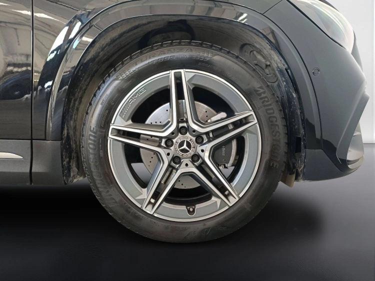 19 - Mercedes-Benz GLA 180 d AMG Line Advanced Plus auto