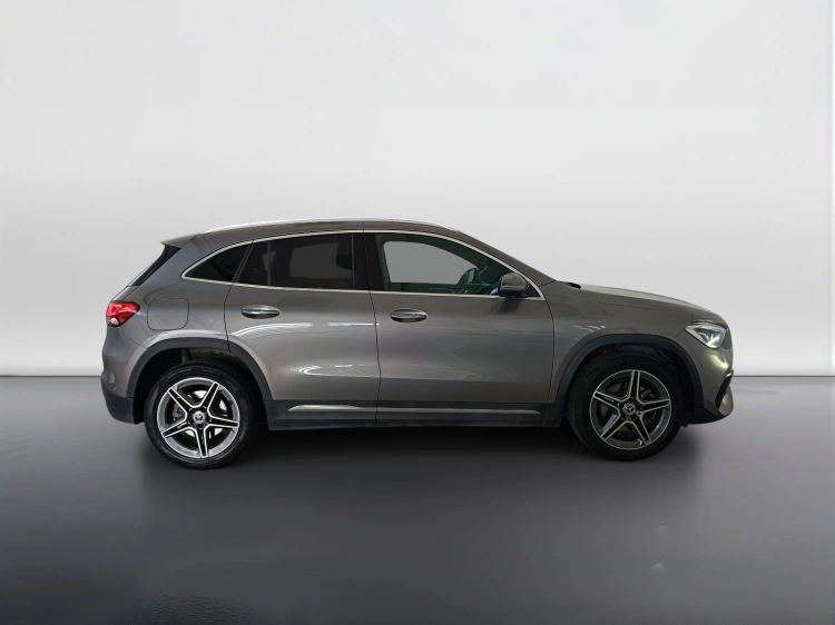 6 - Mercedes-Benz GLA 250 e phev (eq-power) Premium auto