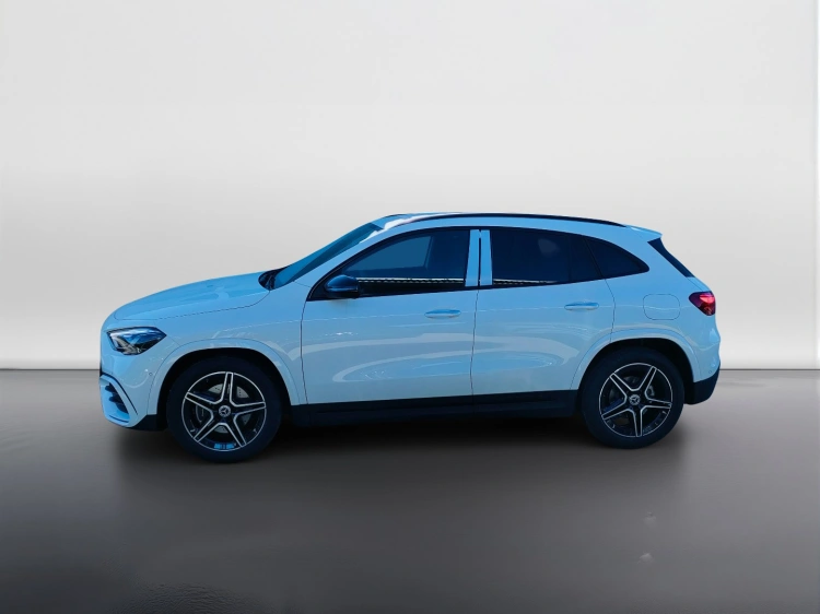 3 - Mercedes-Benz GLA 200 d Automatic 4MATIC