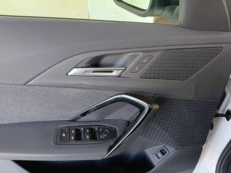 16 - BMW X1 X1 sdrive18d X-Line auto