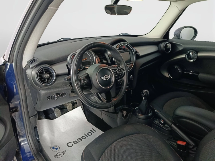 7 - MINI Cooper Mini 1.5 One D Business 3p