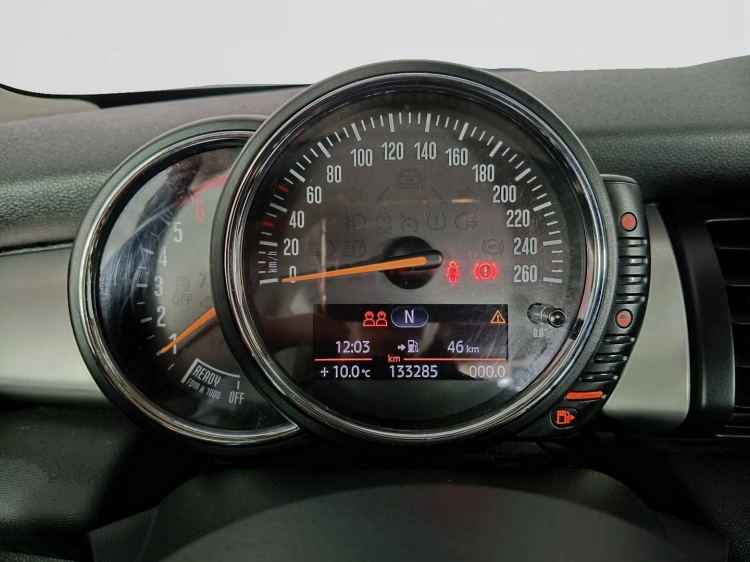 12 - MINI One Mini 1.5 One D Business 3p