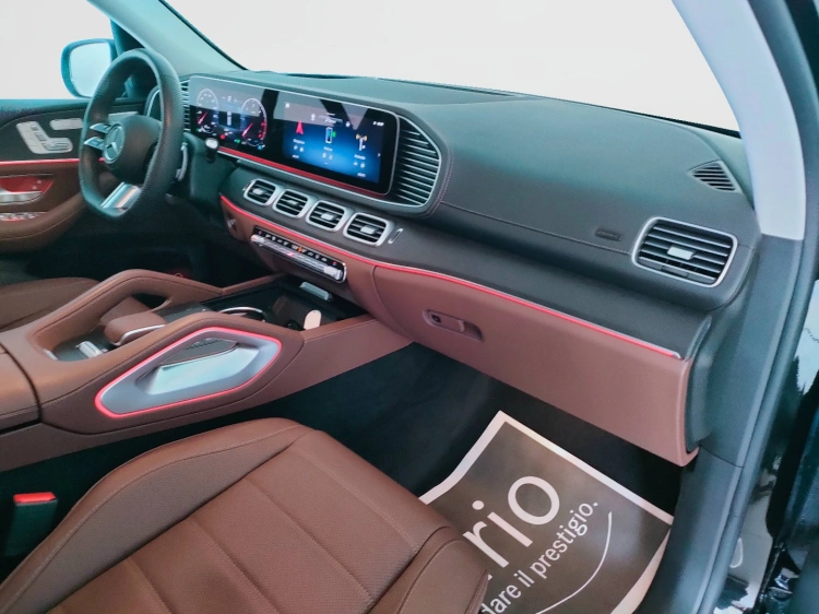 12 - Mercedes-Benz GLS 450 d AMG Line Premium Plus 4matic auto