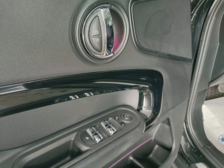 14 - MINI Countryman Mini Countryman 1.5 Cooper Essential auto