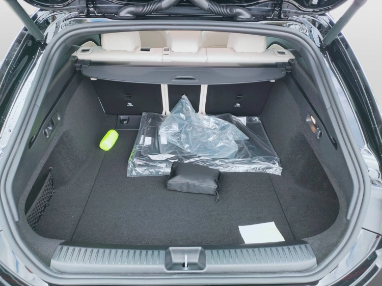 6 - Mercedes-Benz CLA 200 Shooting Brake