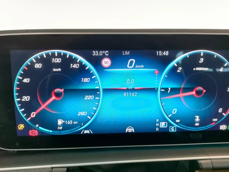 16 - Mercedes-Benz GLE 350 d Premium Plus 4matic auto