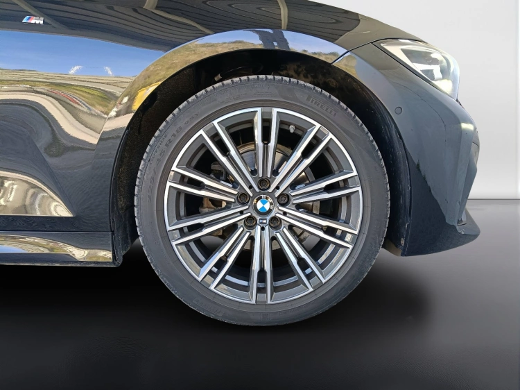 22 - BMW Serie 3 318d Touring Msport auto