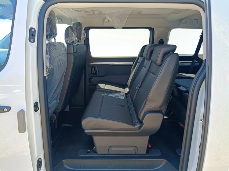 7 - Toyota Professional PROACE VERSO PROACE VERSOL2 2.0D144M LOU25