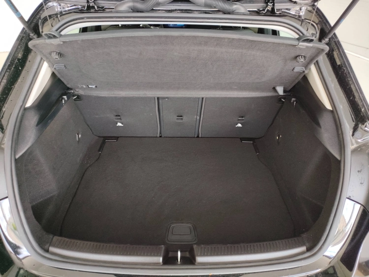 5 - Mercedes-Benz Classe A 180 d Advanced auto