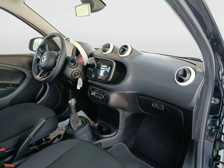 10 - smart forfour Forfour 1.0 Youngster 71cv my18