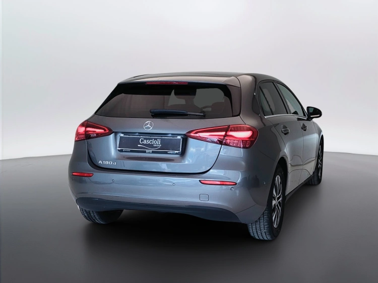 5 - Mercedes-Benz Classe A 180 d Advanced auto