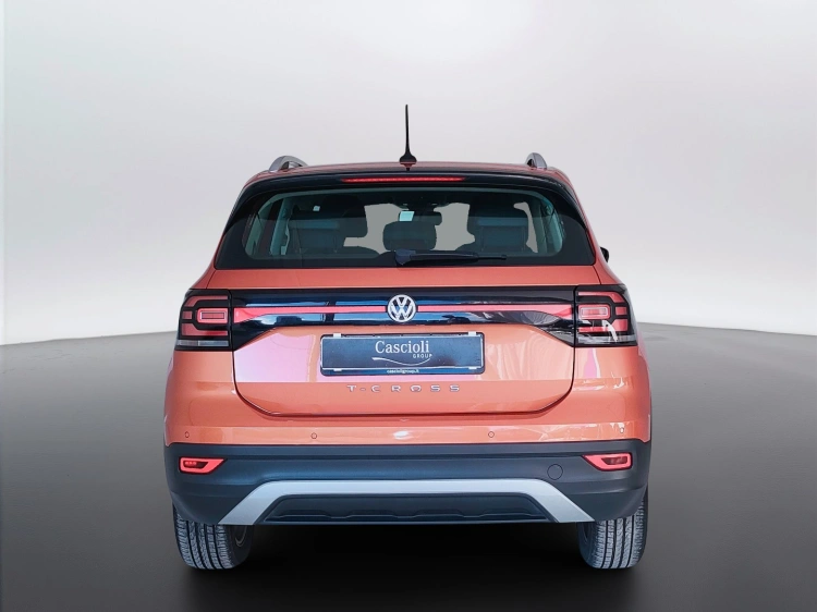 4 - Volkswagen T T-Cross 1.0 tsi Advanced 115cv