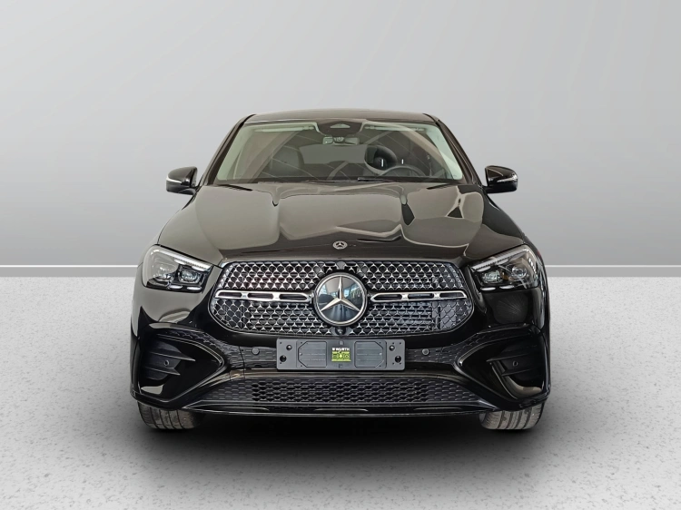 2 - Mercedes-Benz GLE 300 d 4MATIC Coupe