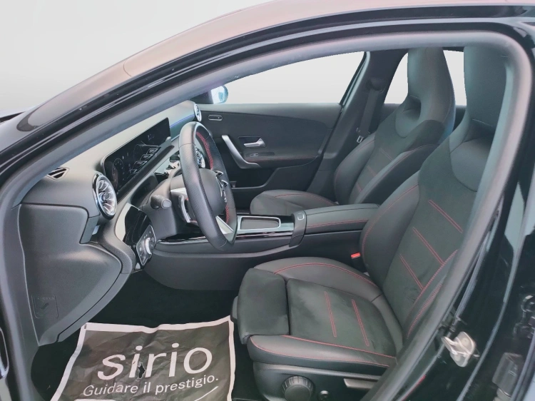 18 - Mercedes-Benz Classe A 180 d AMG Line Advanced Plus auto