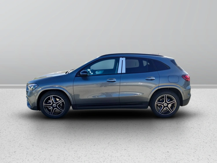 3 - Mercedes-Benz GLA 200 d automatic