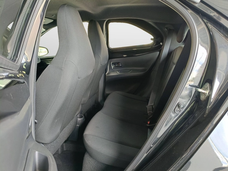 9 - Toyota Aygo X Aygo X 1.0 Active 72cv