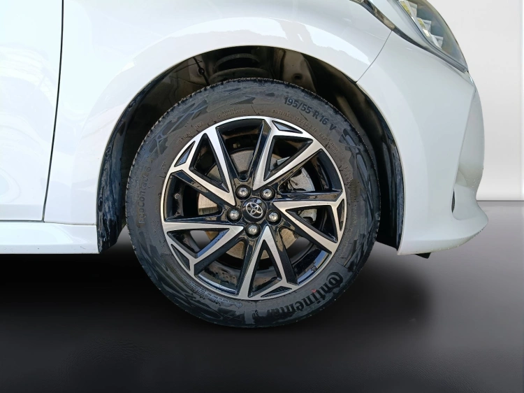 19 - Toyota Yaris Yaris 1.5h Trend