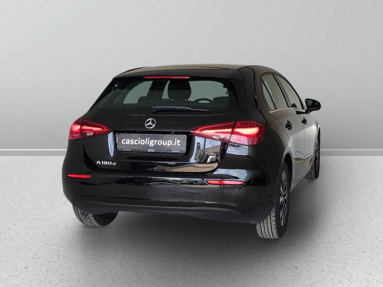 6 - Mercedes-Benz Classe A 180 d Advanced auto