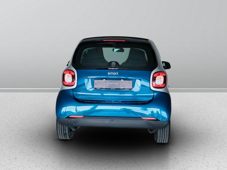 4 - smart fortwo Fortwo eq Passion 4,6kW
