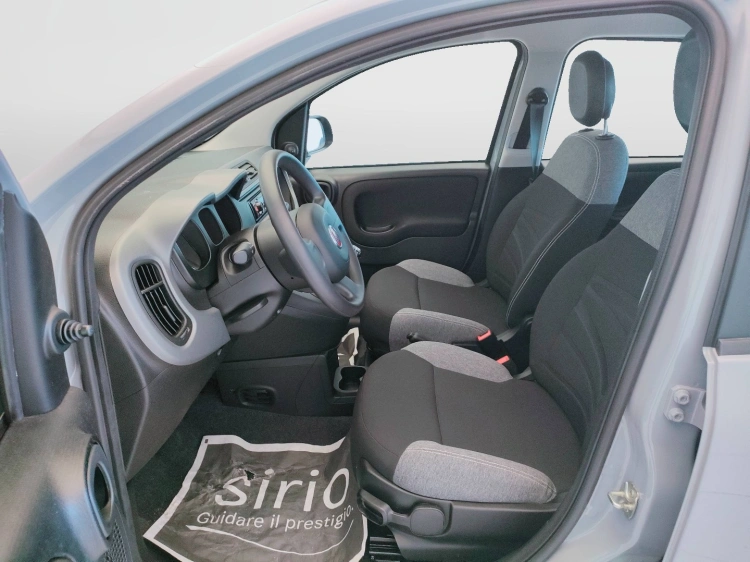 14 - Fiat Panda Panda 1.0 firefly hybrid s&s 70cv