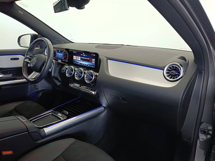 10 - Mercedes-Benz GLA 200 d AMG Line Advanced Plus Tech Edition auto