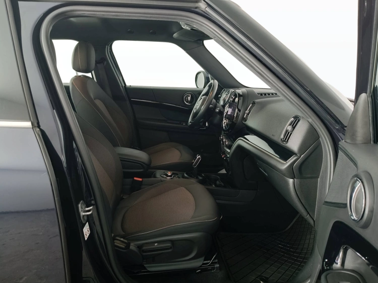 11 - MINI Countryman Mini Countryman 2.0 Cooper D Business auto