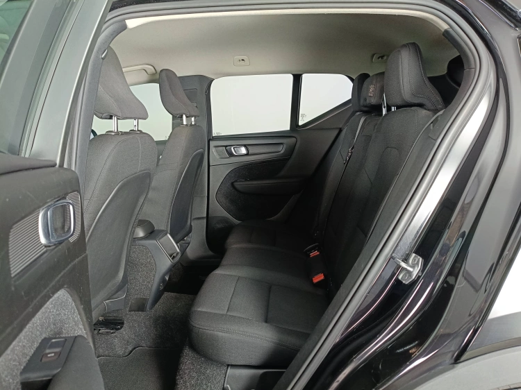 9 - Volvo XC40 XC40 2.0 d3