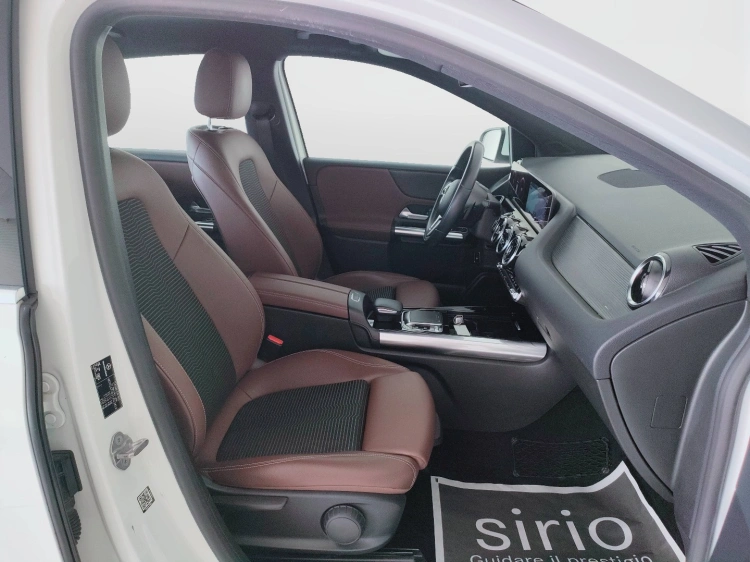 15 - Mercedes-Benz Classe B 180 d Sport Plus auto