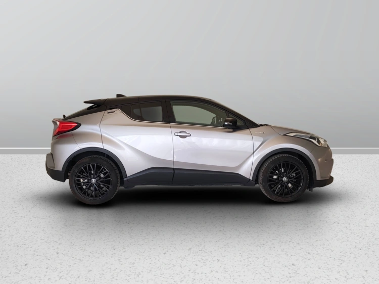 7 - Toyota C-HR C-HR 1.8h Trend 2wd e-cvt