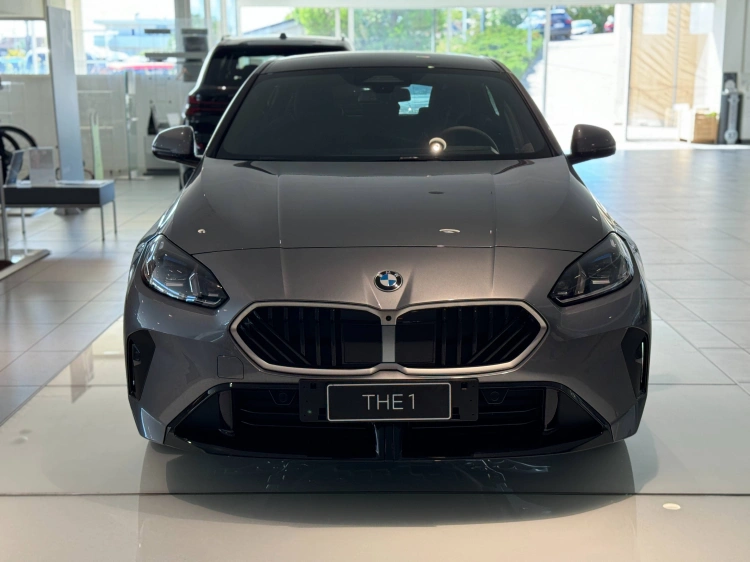 9 - BMW Serie 1 BMW 120d
