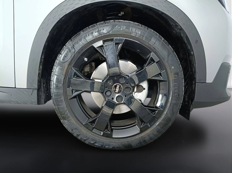 15 - MINI Countryman Mini Countryman 2.0 48V D Classic auto